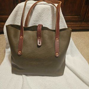 Go Forth Goods Small Avery Tote - Olive